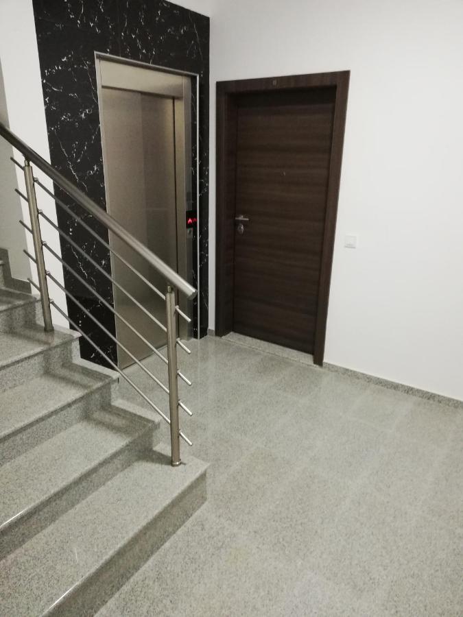 Center Apartment Delfina Ohrid Luaran gambar