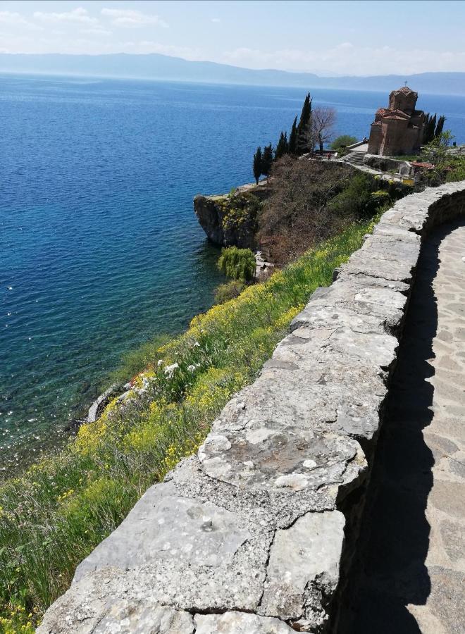 Center Apartment Delfina Ohrid Luaran gambar